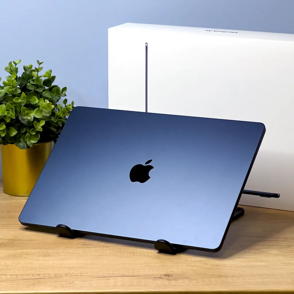 apple-macbook-air-15-midnight-m2-12